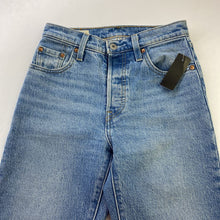Load image into Gallery viewer, Levis 501 jeans 23