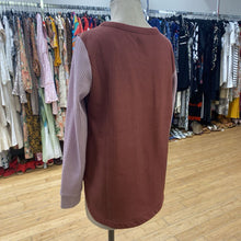 Load image into Gallery viewer, LL Bean waffle knit top M