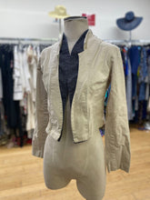 Load image into Gallery viewer, Jennifer Glasgow linen/blend crop blazer M