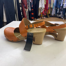 Load image into Gallery viewer, Dansko clog sandals 40