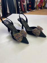 Load image into Gallery viewer, Zara rhinestone sandals 36