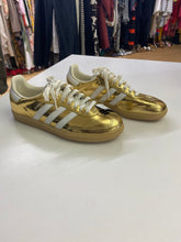 Load image into Gallery viewer, Adidas gazelle sneakers 10