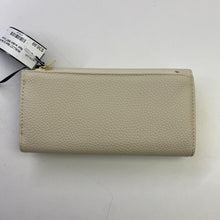 Load image into Gallery viewer, Matt & Nat wallet NWT