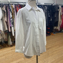 Load image into Gallery viewer, Banana Republic shirt S