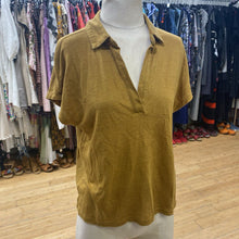 Load image into Gallery viewer, Banana Republic linen top XS