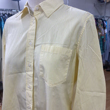 Load image into Gallery viewer, Gap Shirt S