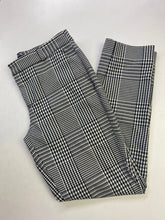 Load image into Gallery viewer, Banana Republic Avery pants 0