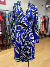 Load image into Gallery viewer, Diane Von Furstenburg wrap dress 6