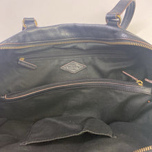 Load image into Gallery viewer, Fossil handbag