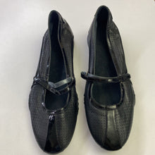 Load image into Gallery viewer, Nike ballet sneakers 9.5