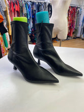 Load image into Gallery viewer, Zara pull on kitten heel boots NWT 7.5