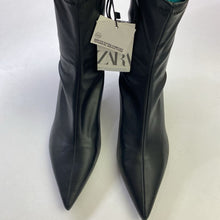 Load image into Gallery viewer, Zara pull on kitten heel boots NWT 7.5