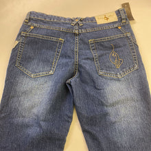 Load image into Gallery viewer, Baby Phat vintage cuffed crop jeans 9