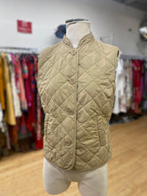 Load image into Gallery viewer, Gap vintage quilted vest M