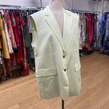Load image into Gallery viewer, Banana Republic vest 16