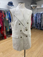 Load image into Gallery viewer, Banana Republic vest 14