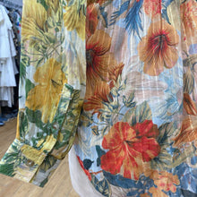 Load image into Gallery viewer, Pilcro floral top NWT XXS