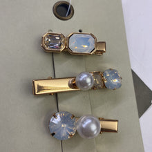Load image into Gallery viewer, Anthropologie hair clips NWT