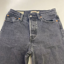 Load image into Gallery viewer, Levis Wedgie straight jeans 26
