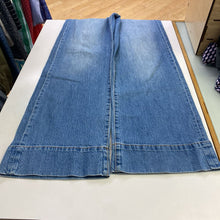 Load image into Gallery viewer, Habitual wide leg jeans 2