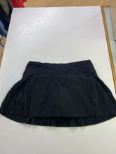 Load image into Gallery viewer, Lululemon Skirt 4