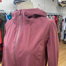Load image into Gallery viewer, Lululemon nylon jacket 6