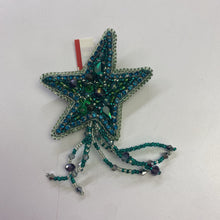 Load image into Gallery viewer, Beaded shooting star brooch