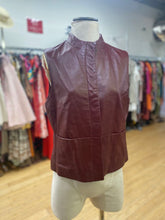 Load image into Gallery viewer, Coldwater Creek leather vest M