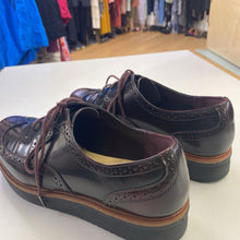 Load image into Gallery viewer, Clarks shoes 8