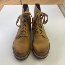 Load image into Gallery viewer, Sorel boots 7/38
