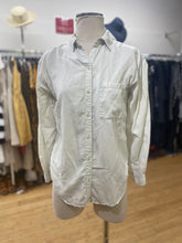 Load image into Gallery viewer, Community shirt S