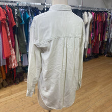 Load image into Gallery viewer, Community shirt S