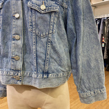 Load image into Gallery viewer, Gap denim jacket XL