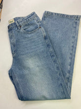 Load image into Gallery viewer, Kuwalla jeans 30