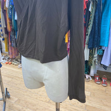 Load image into Gallery viewer, Lululemon top M