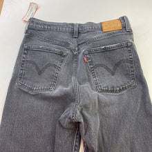 Load image into Gallery viewer, Levis Ribcage Straight 29