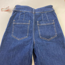 Load image into Gallery viewer, Pilcro wide leg cropped jeans 28