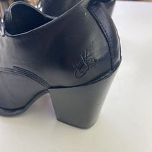 Load image into Gallery viewer, John Fluevog shoes 9