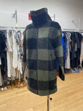 Load image into Gallery viewer, Roots light wool/blend coat XS