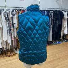 Load image into Gallery viewer, Lands End down vest L