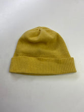 Load image into Gallery viewer, Holt Renfrew cashmere hat