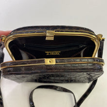 Load image into Gallery viewer, *RO-EL Vintage embossed handbag (Made in Canada)