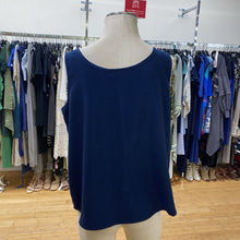 Load image into Gallery viewer, Navy tank top