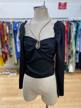 Load image into Gallery viewer, Rachel Zoe satin top w necklace M