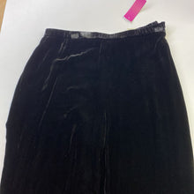Load image into Gallery viewer, Eddie Bauer vintage silk/blend velour pants 8