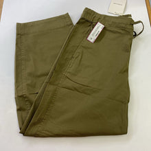 Load image into Gallery viewer, Everlane Easy Barrel pants NWT M