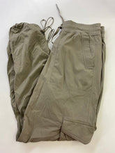 Load image into Gallery viewer, Lululemon pants S