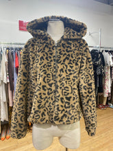 Load image into Gallery viewer, Kensie faux fur jacket M