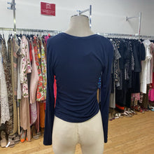 Load image into Gallery viewer, Athleta ruched top M