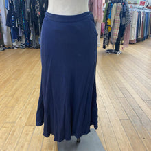 Load image into Gallery viewer, Lauren Ralph Lauren lined silk skirt 4
